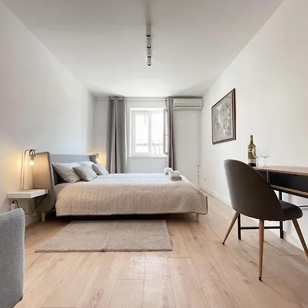 Caramel Comforts With Sea View In Stinjan Only 300 M From The Beach, Free Parking * 普拉