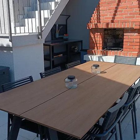 Caramel Comforts With Sea View In Stinjan Only 300 Meters From The *