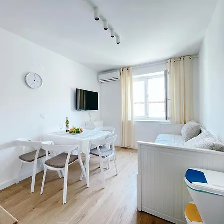 Caramel Comforts With Sea View In Stinjan Only 300 M From The Beach, Free Parking Apartment