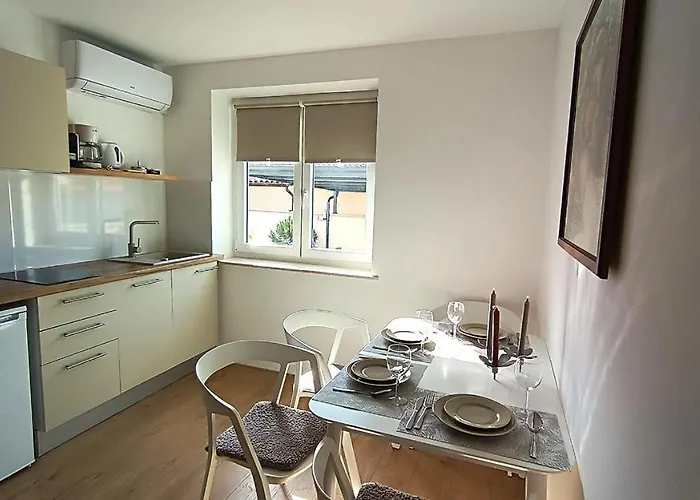 Appartamento Caramel Comforts With Sea View In Stinjan Only 300 M From The Beach, Free Parking